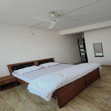 Pop New Hotel Hometown Dadri ภายนอก รูปภาพ