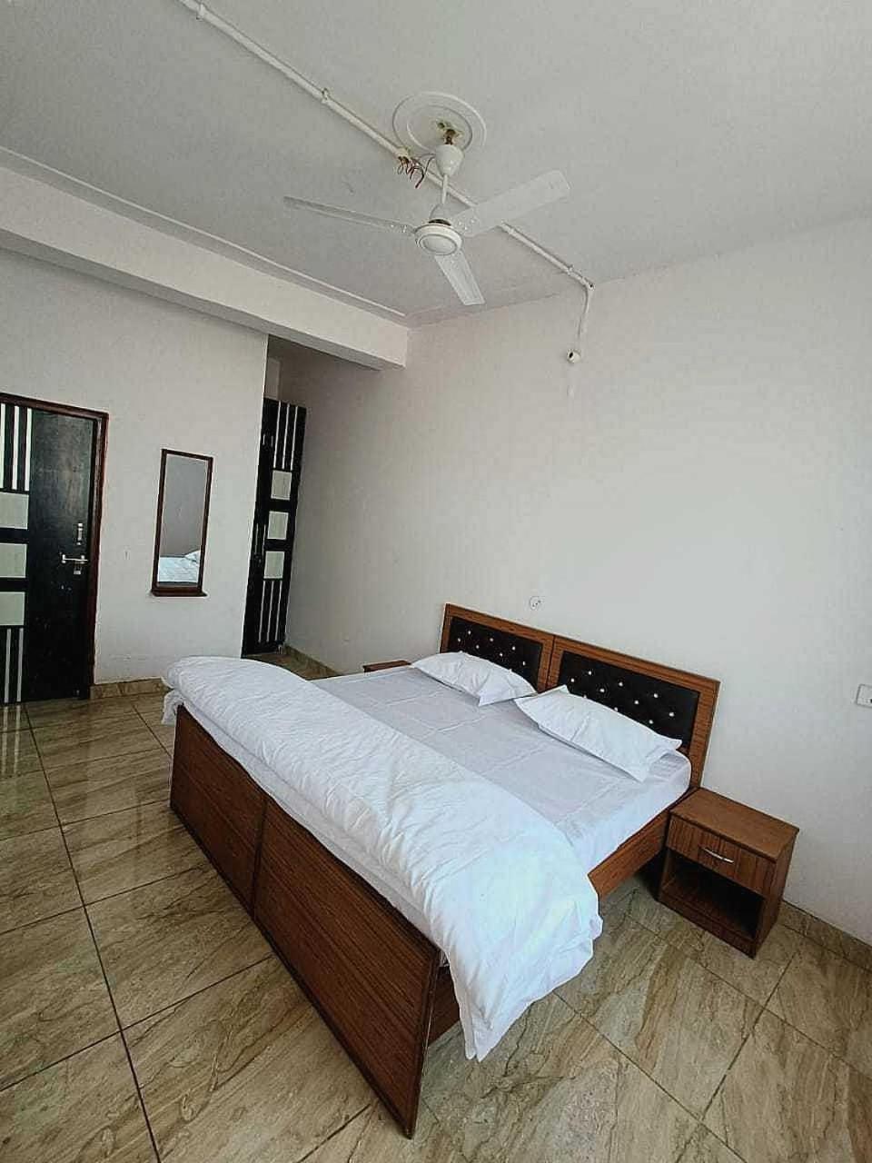 Pop New Hotel Hometown Dadri ภายนอก รูปภาพ